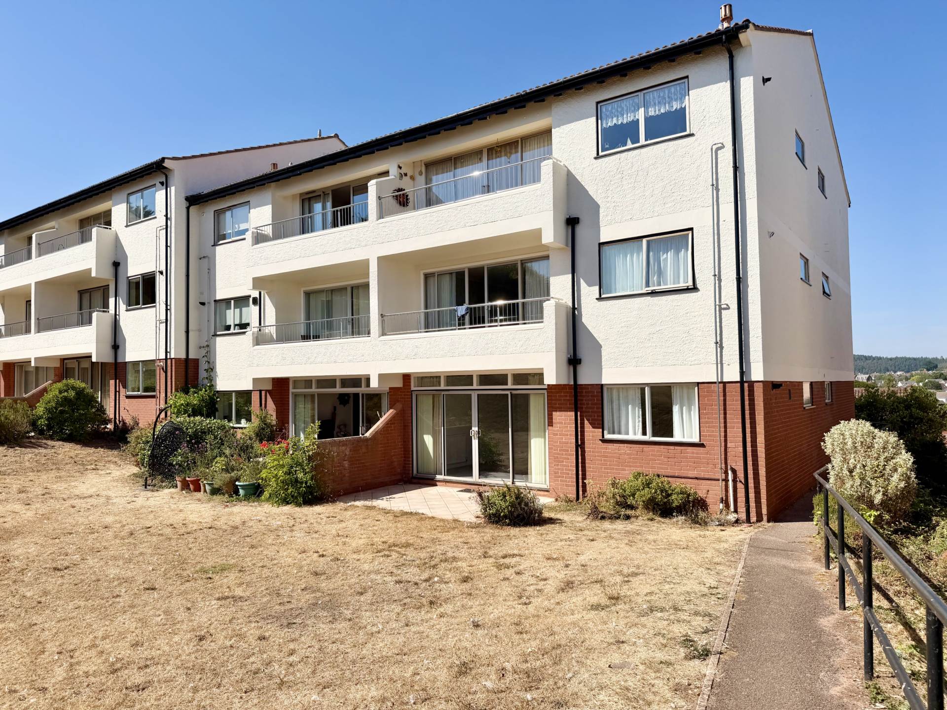 Cliff Road, Budleigh Salterton, Image 14
