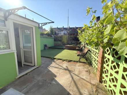 Madeira Villas, Exmouth, Image 13