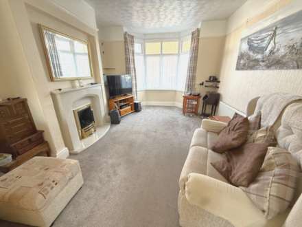 Madeira Villas, Exmouth, Image 2