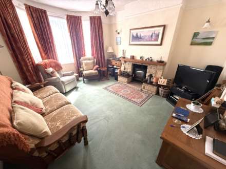 Featherbed Lane, Exmouth, Image 4