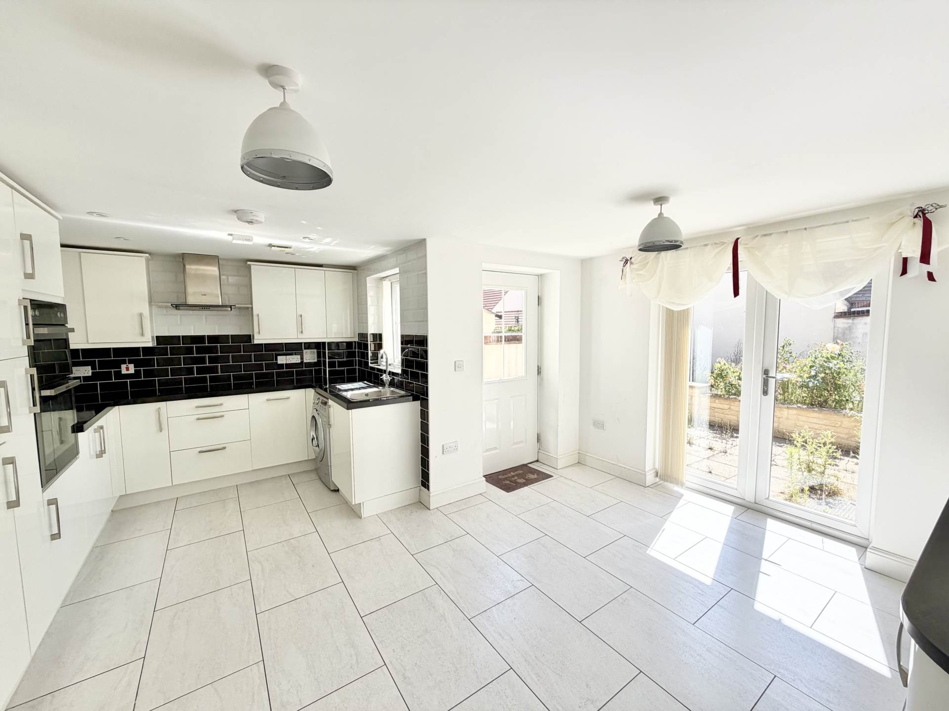 Hillcrest Gardens, Exmouth, Image 2