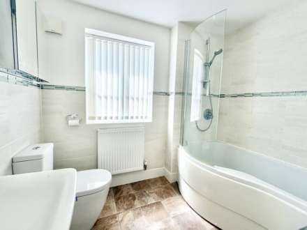 Hillcrest Gardens, Exmouth, Image 11