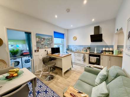 Salisbury Road, Exmouth, Image 4