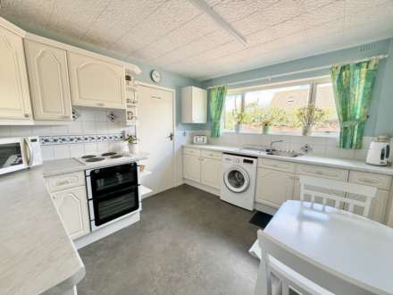 Crossingfields Drive, Exmouth, Image 4