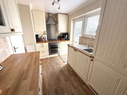 Maple Drive, Exmouth, Image 2
