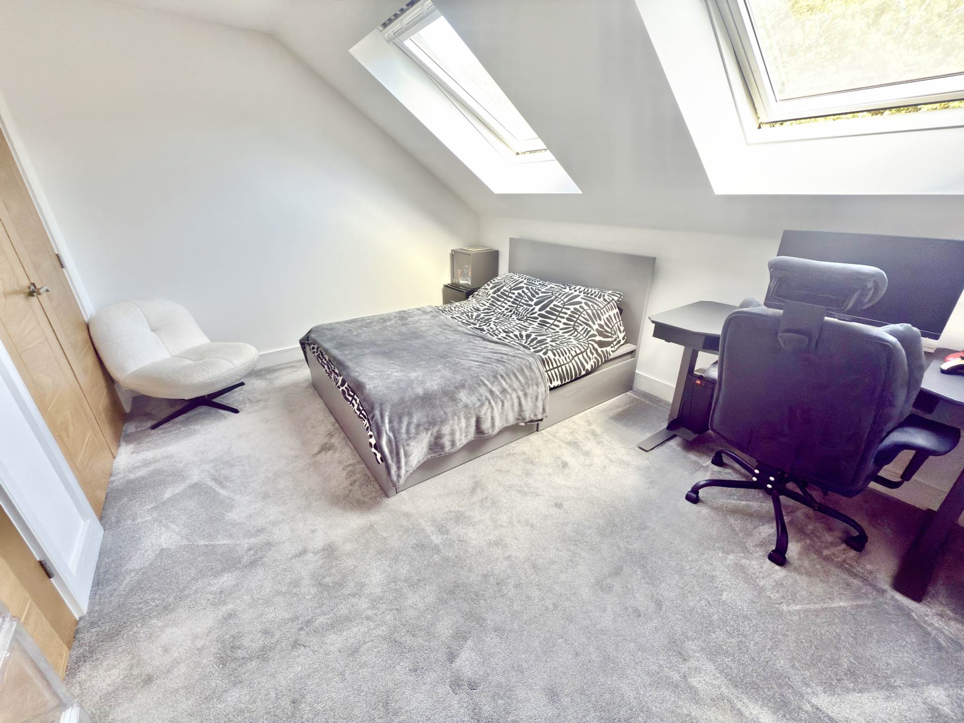 Fieldfare Crescent, Exmouth, Image 6