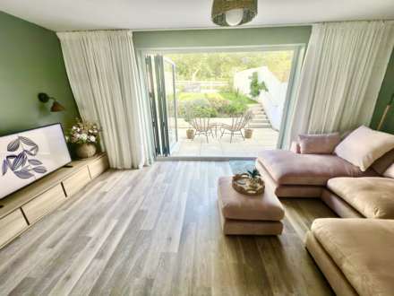 Fieldfare Crescent, Exmouth, Image 14