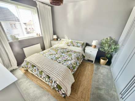 Fieldfare Crescent, Exmouth, Image 9