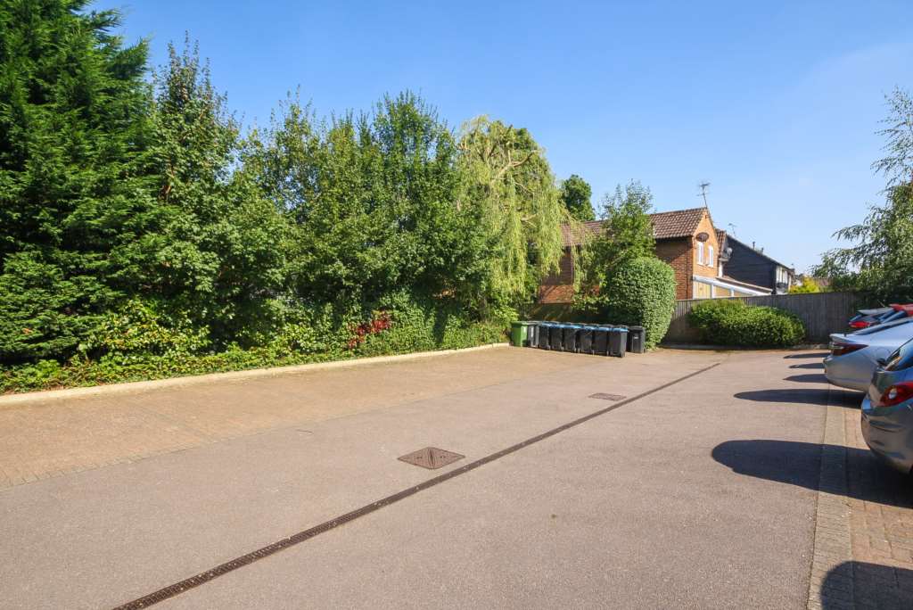 Property To Rent High Street, Northchurch Little London Estates (ID