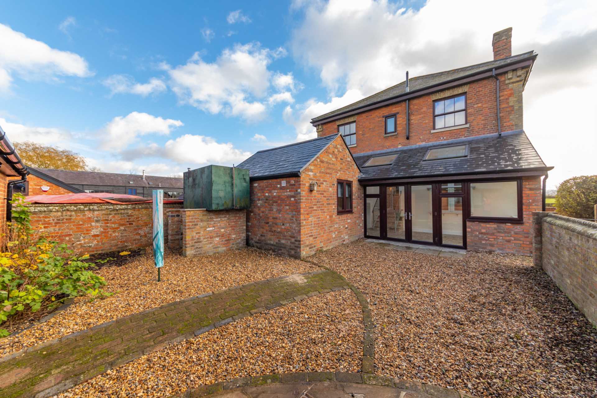 Property To Rent Puttenham, Near Tring Little London Estates (ID