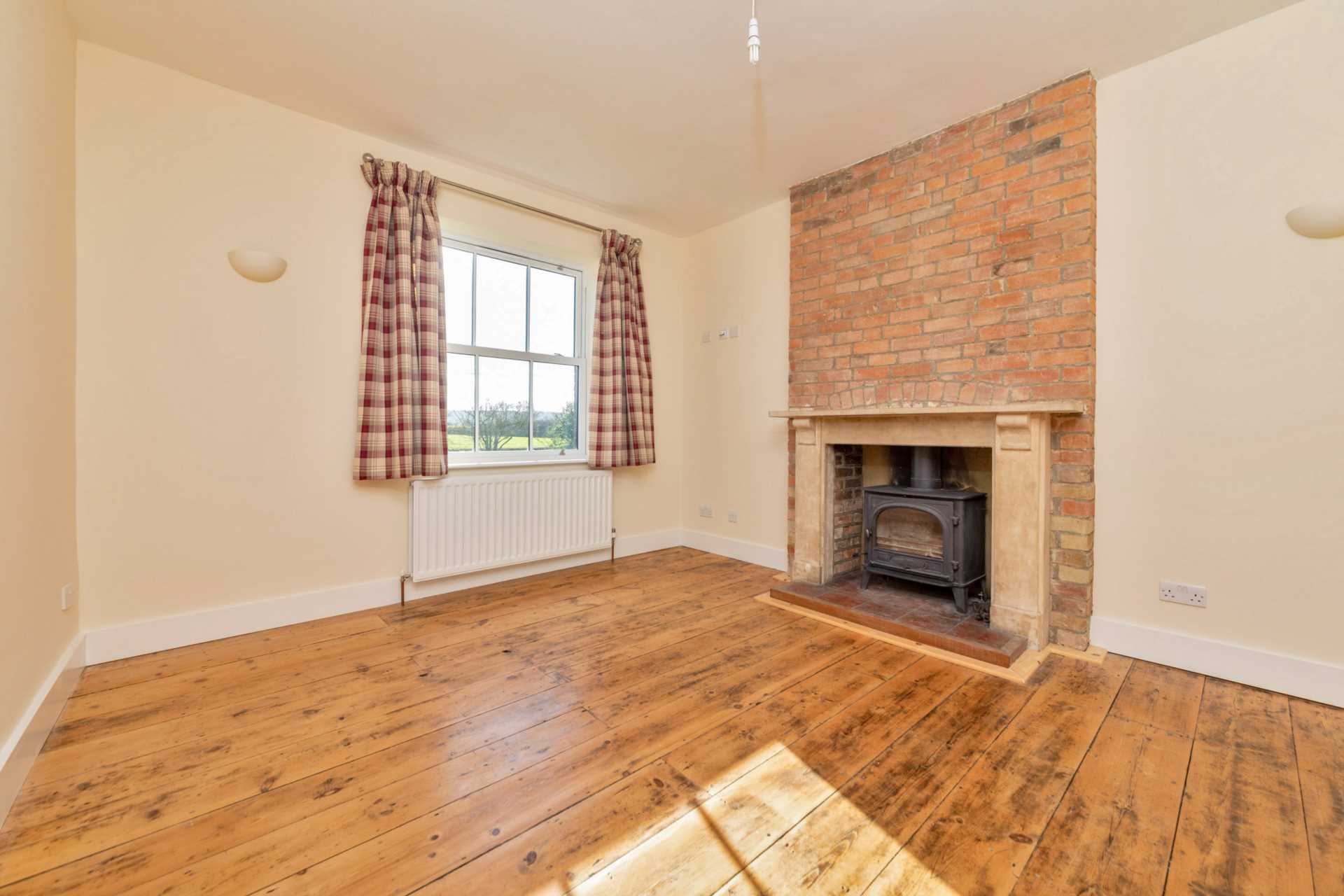 Property To Rent Puttenham, Near Tring Little London Estates (ID