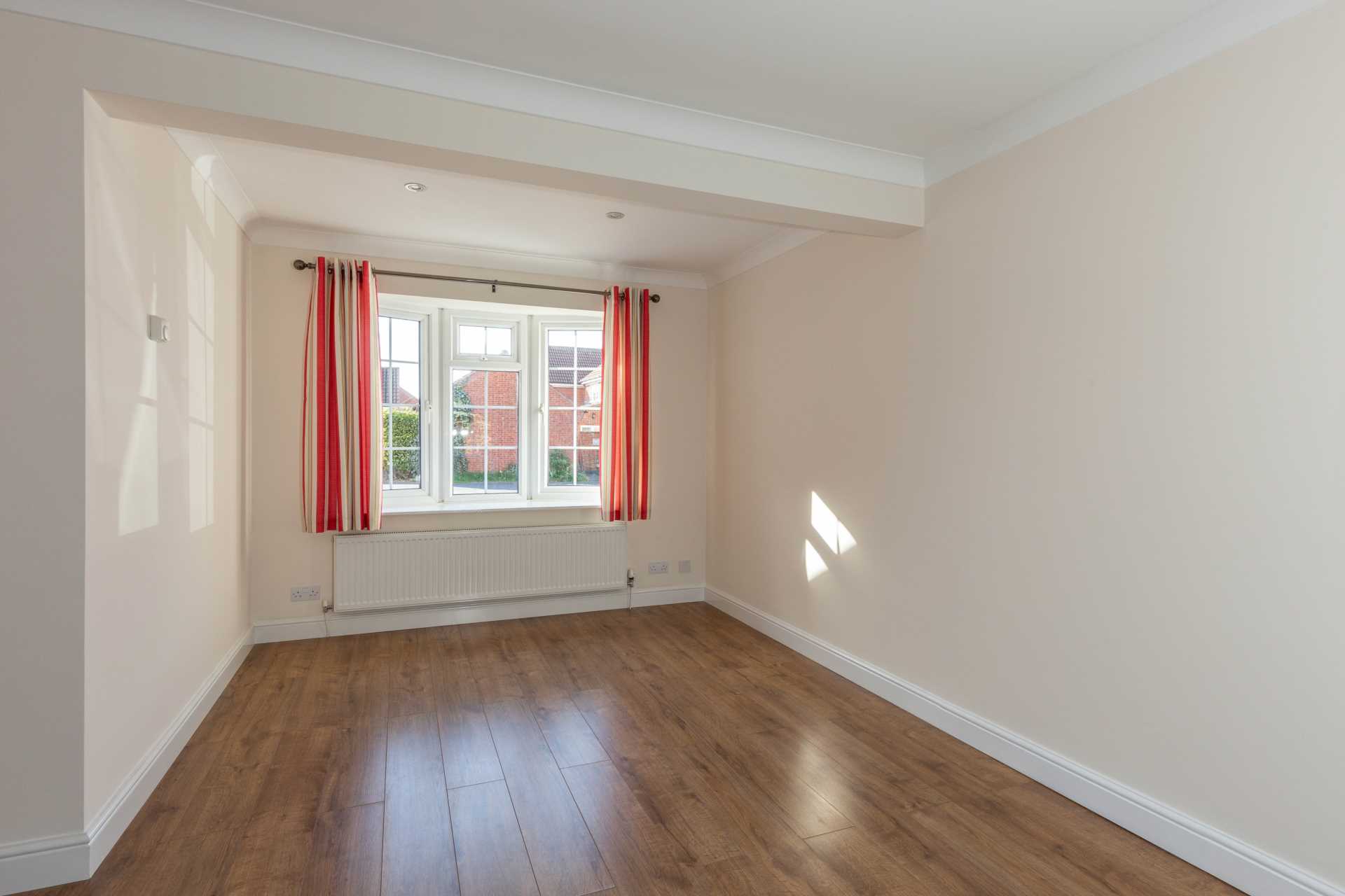 Property To Rent Jarvis Close, Aylesbury Little London Estates (ID 10004477)