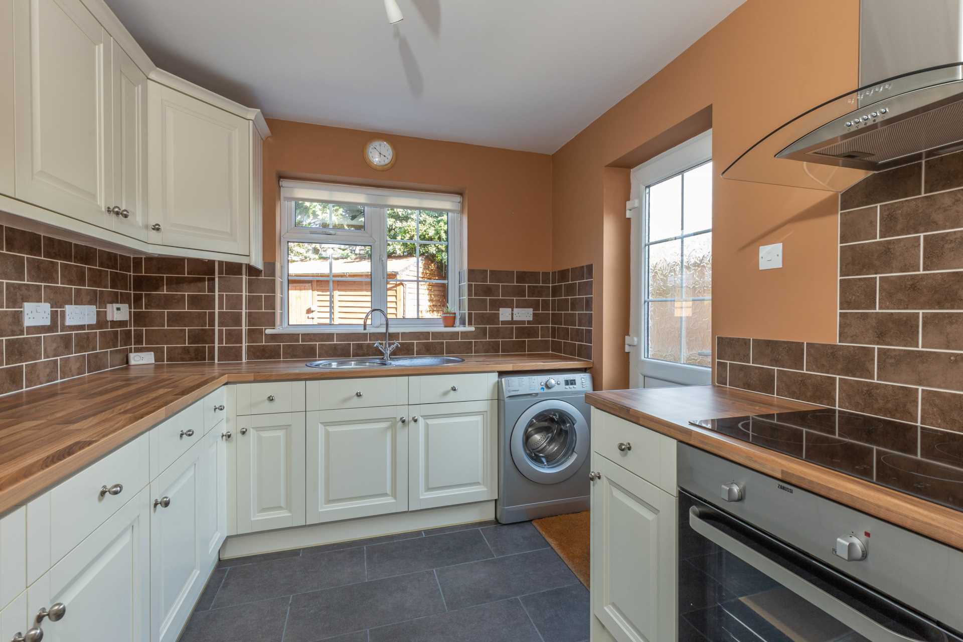 Property To Rent Jarvis Close, Aylesbury Little London Estates (ID