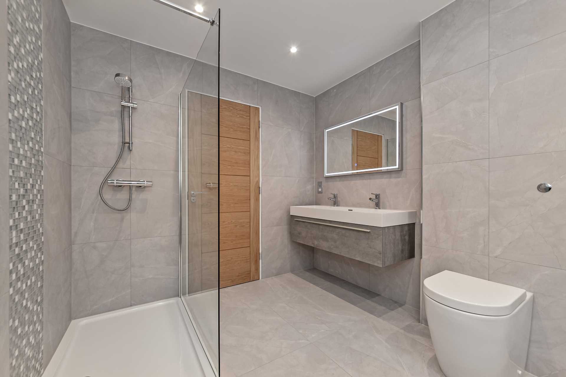 Property To Rent Beacons Field, Cheddington Little London Estates