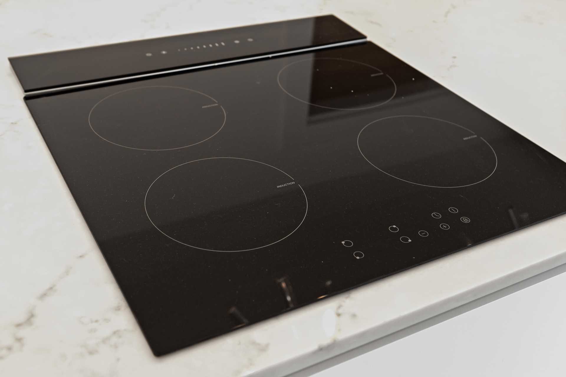 Property To Rent Beacons Field, Cheddington Little London Estates