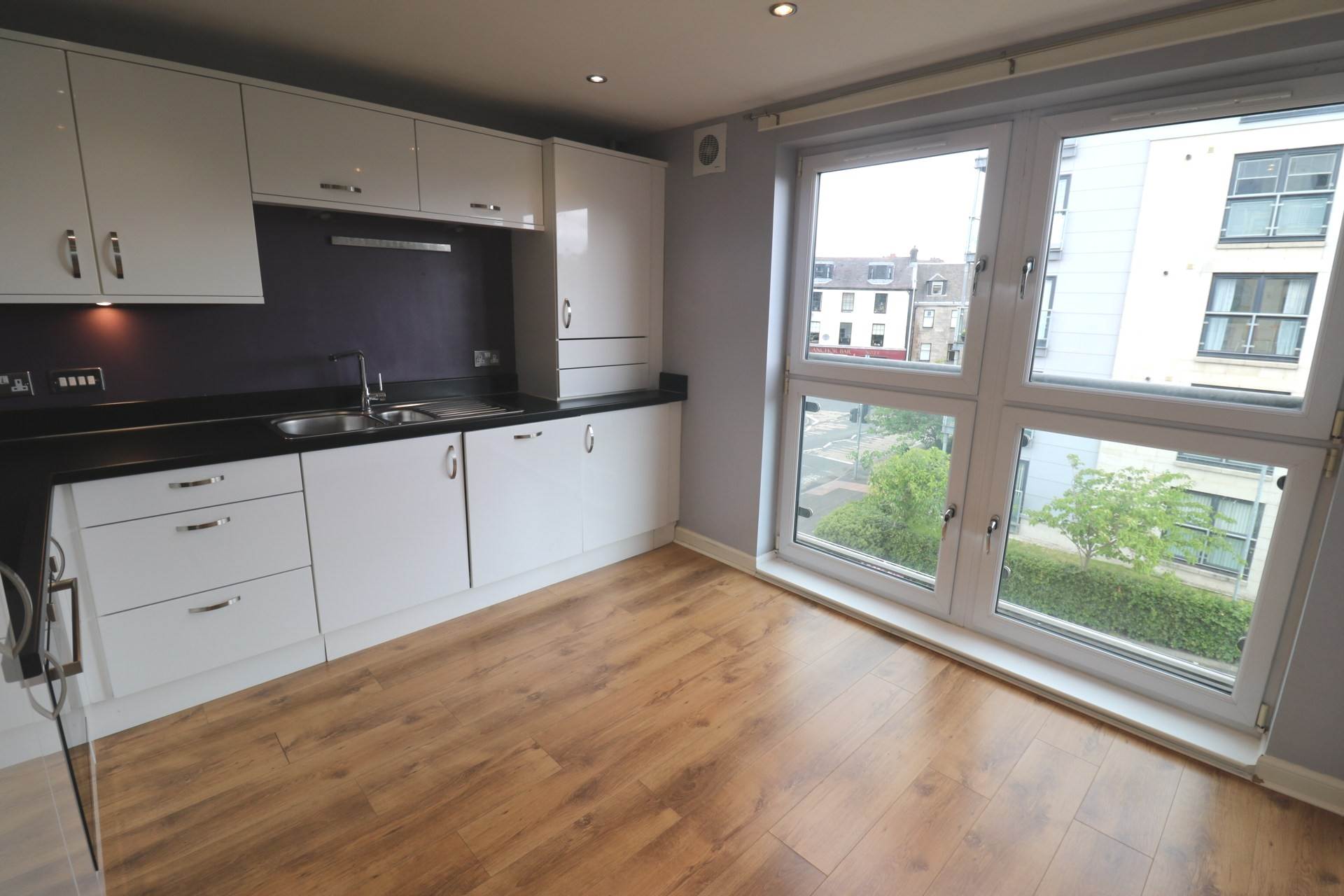 Abbey Place, Paisley, PA1 1AZ, Image 4