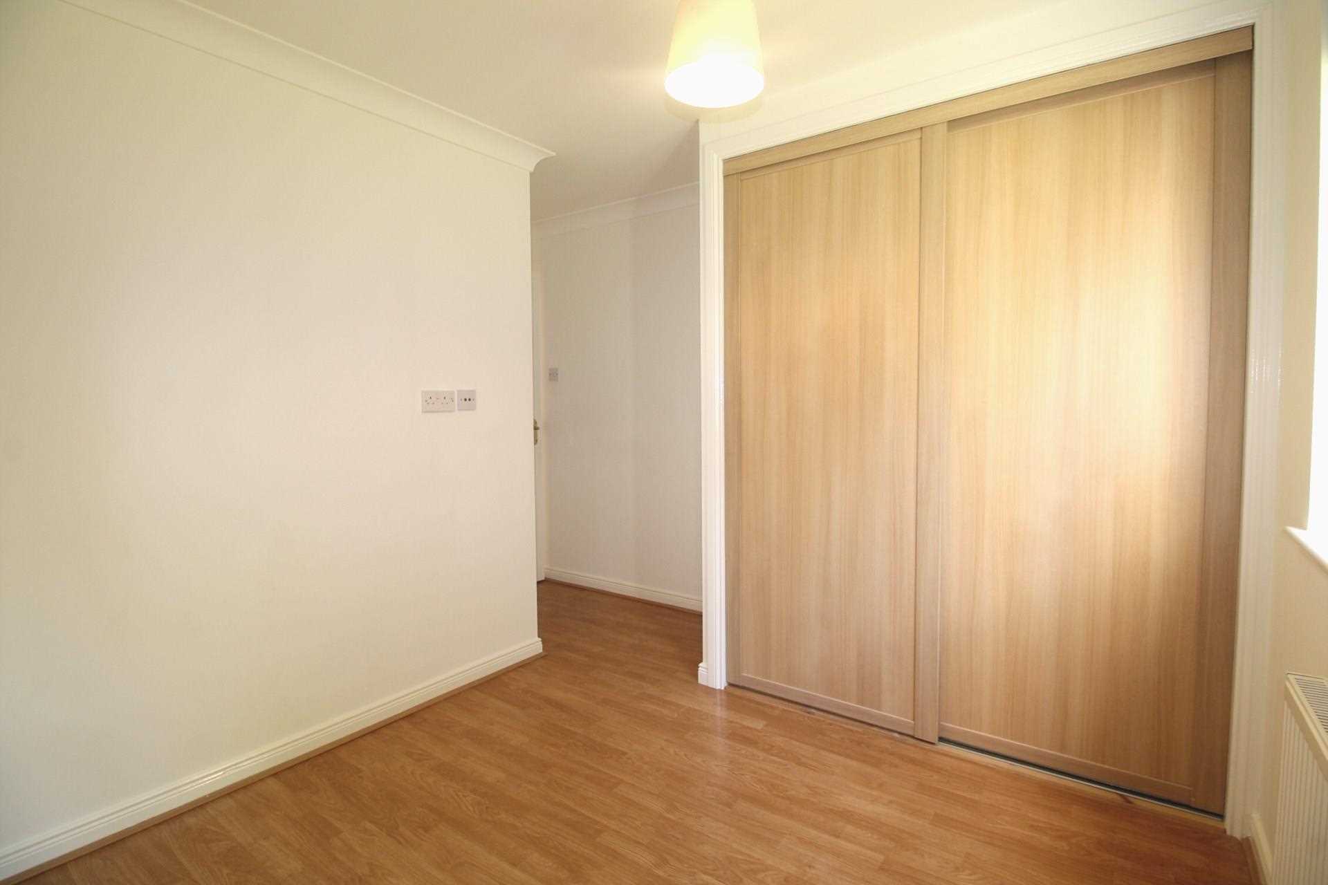 Rosebank Gardens, Johnstone, PA5 8EA, Image 5