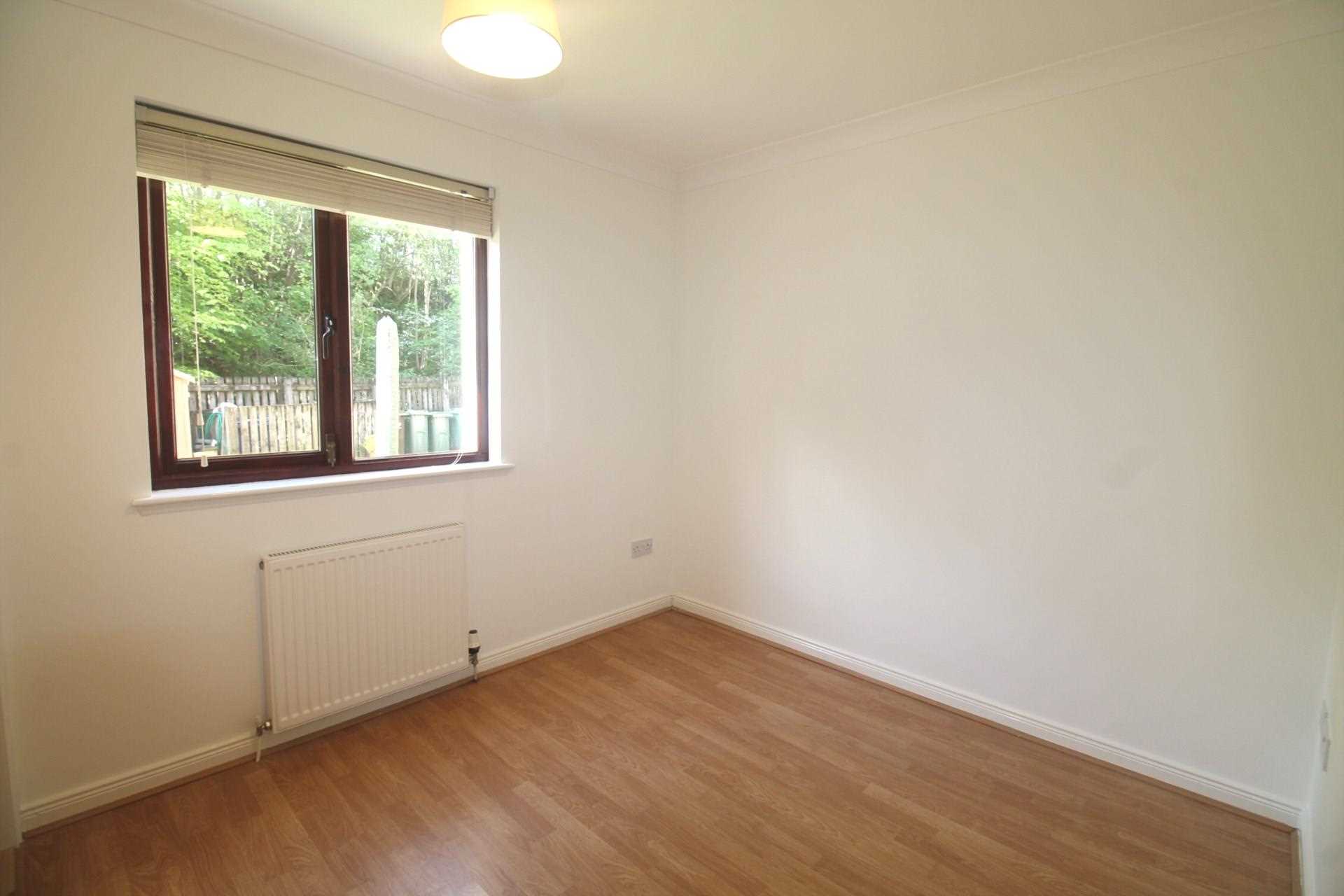 Rosebank Gardens, Johnstone, PA5 8EA, Image 6
