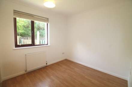 Rosebank Gardens, Johnstone, PA5 8EA, Image 6