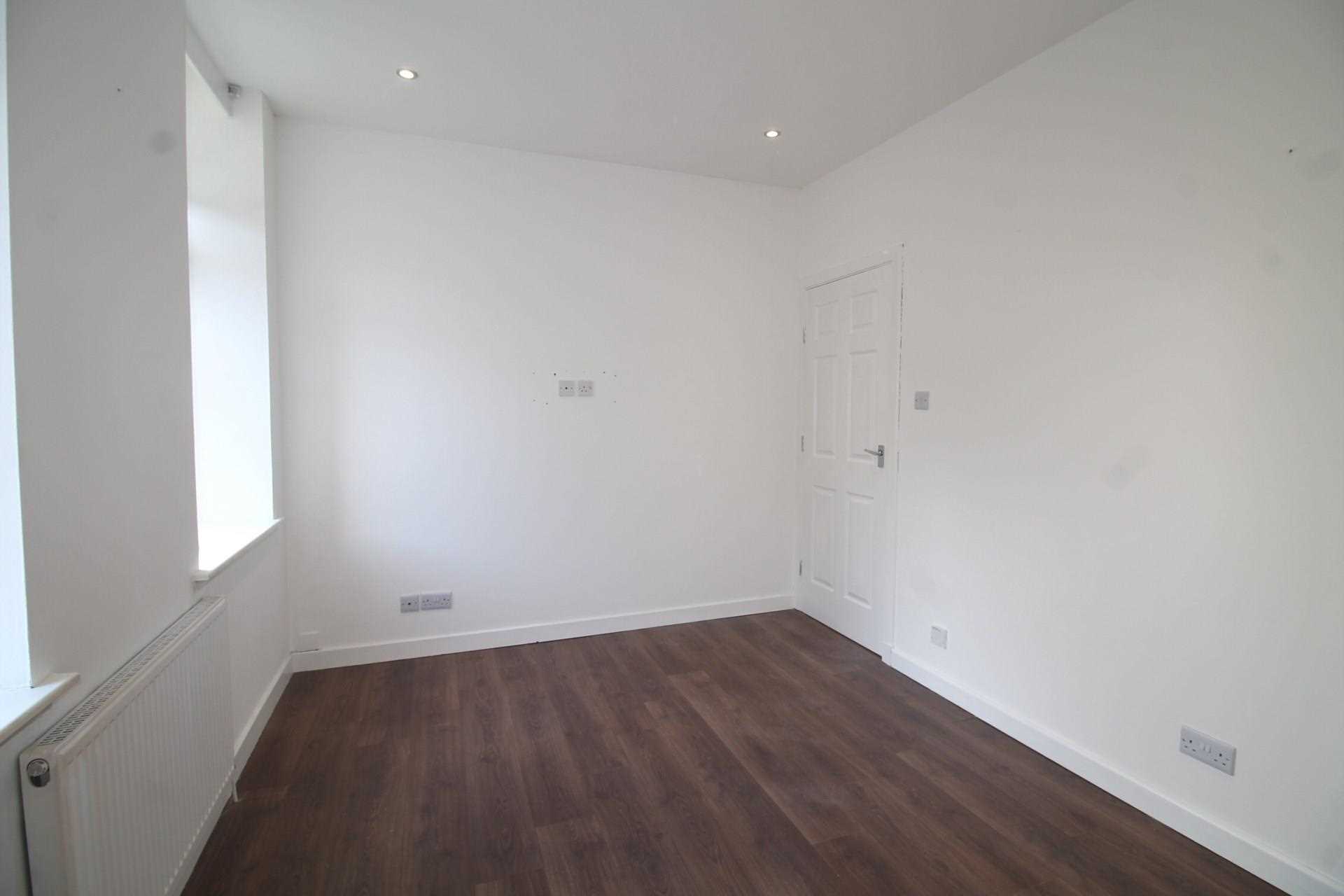 Neilston Road, Paisley, PA2 6LN, Image 3