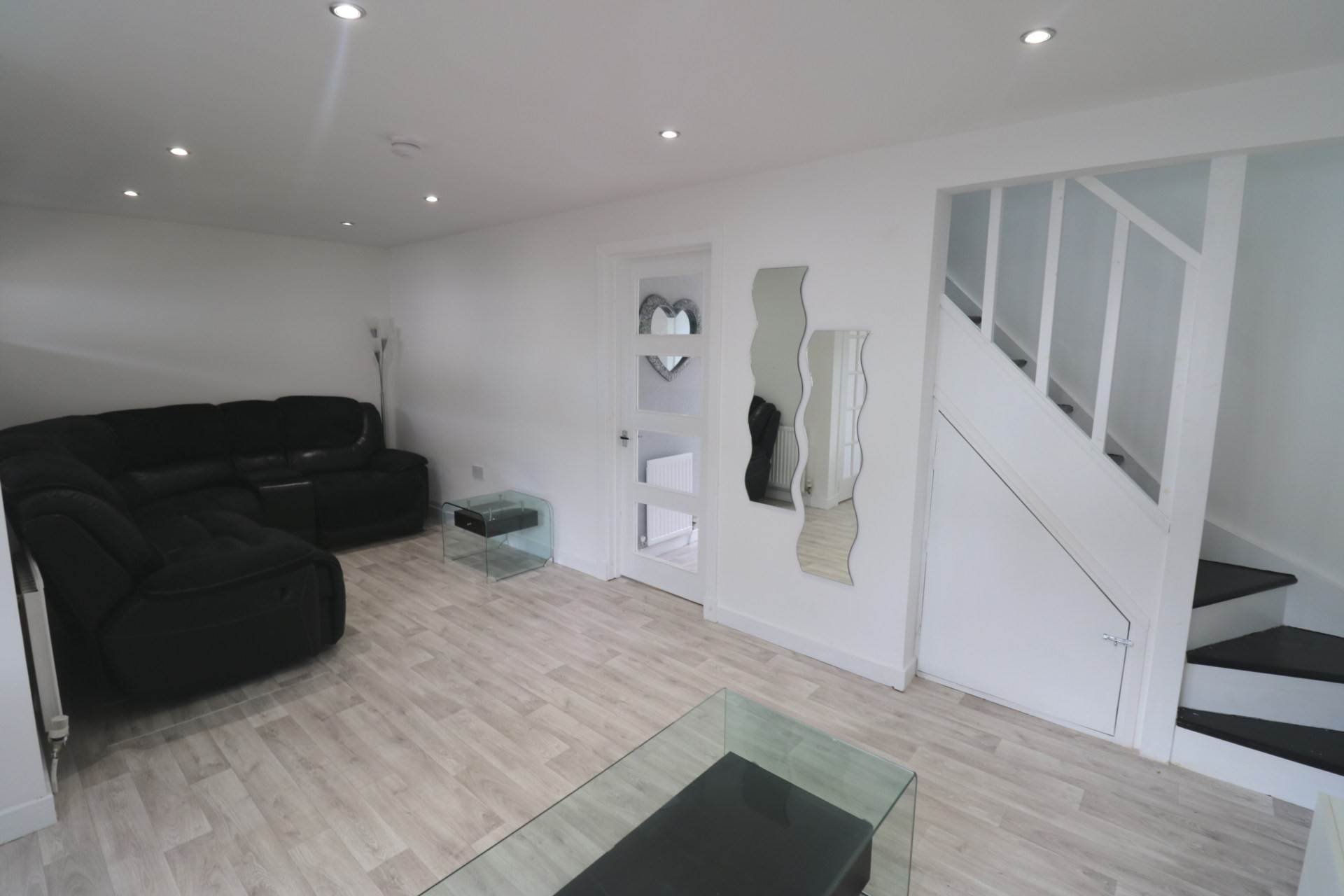 Phoenix Place, Elderslie, PA5 9AR, Image 3