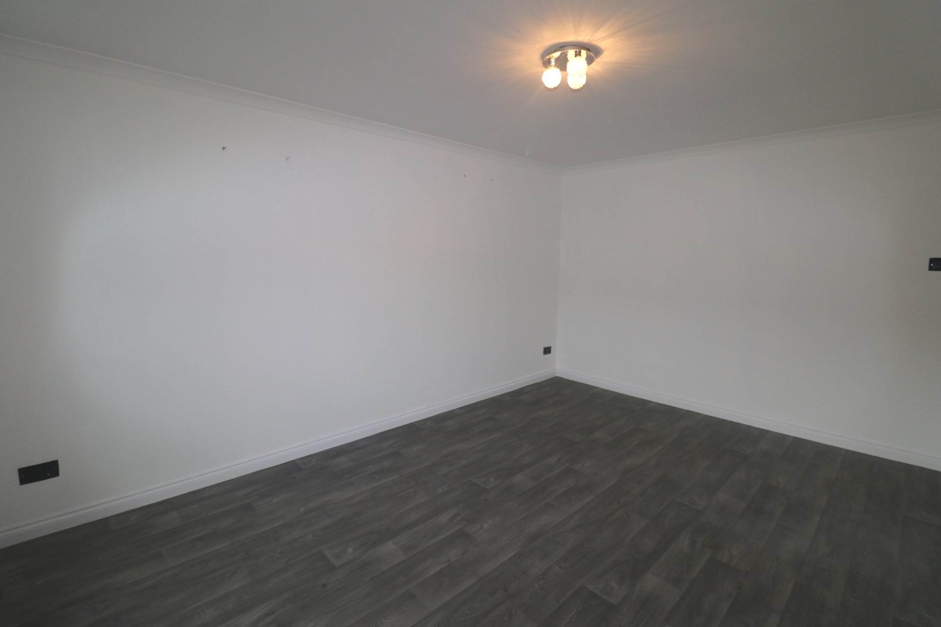 Dumbarton Road, Glasgow, G14 9YD, Image 8