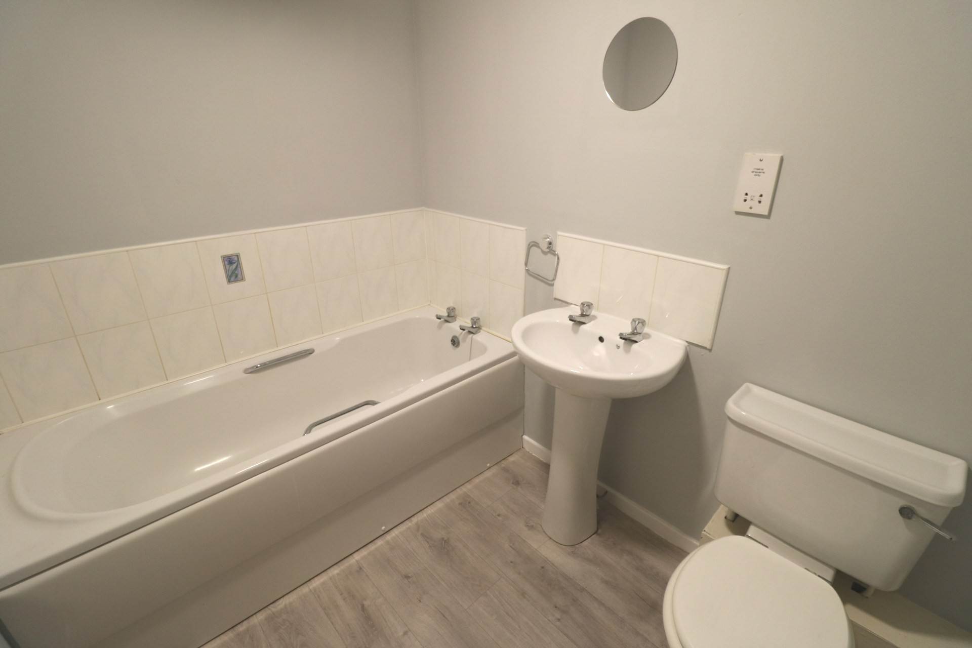 Spoolers Rd, Paisley, PA1 2UL, Image 11