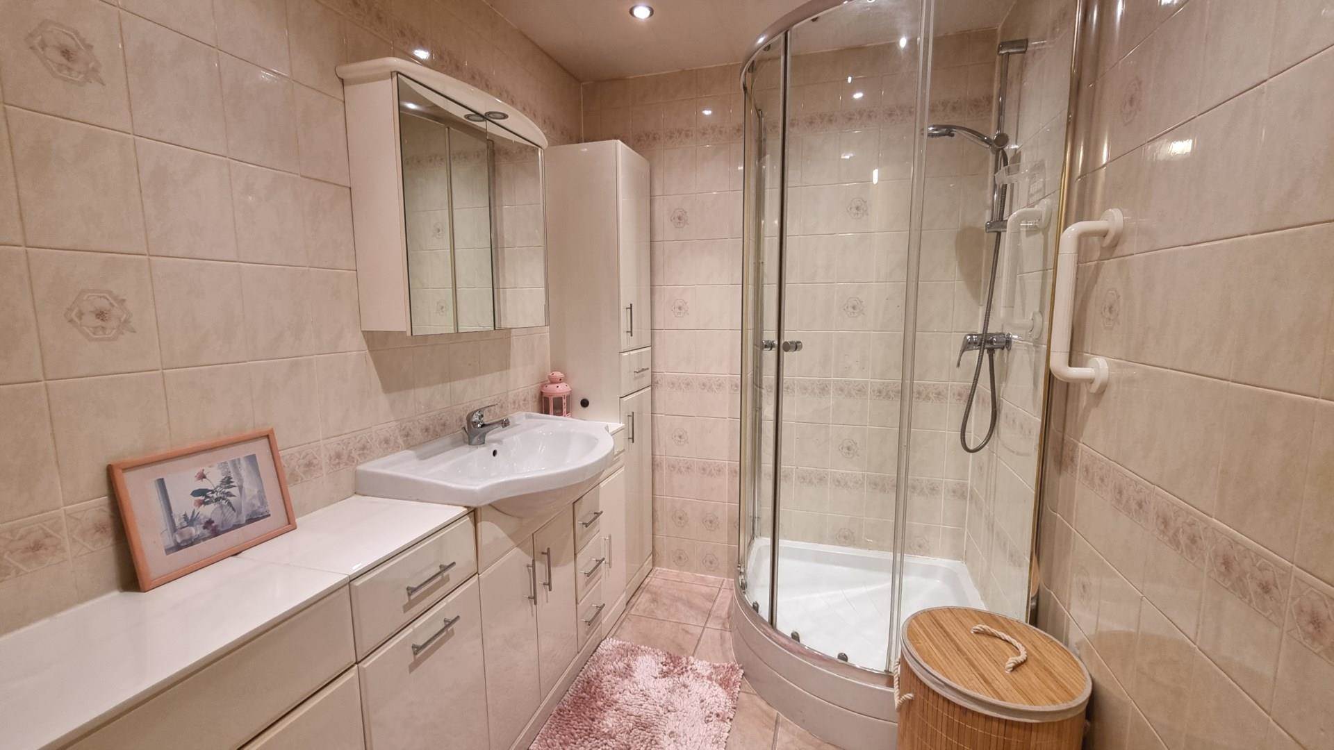 Glasgow Road, Kelburne Court, PA1 3PD, Image 11