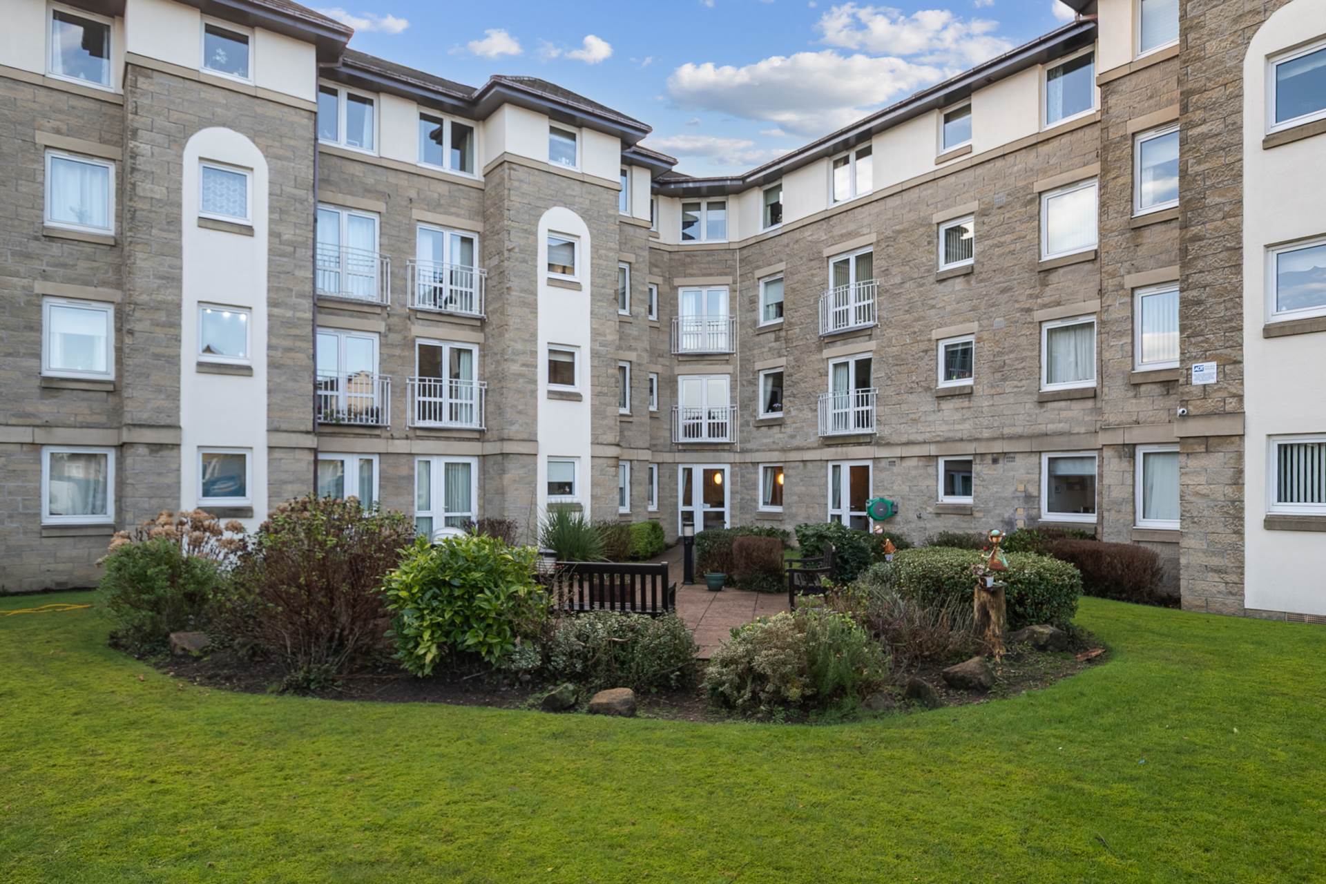 Glasgow Road, Kelburne Court, PA1 3PD, Image 14