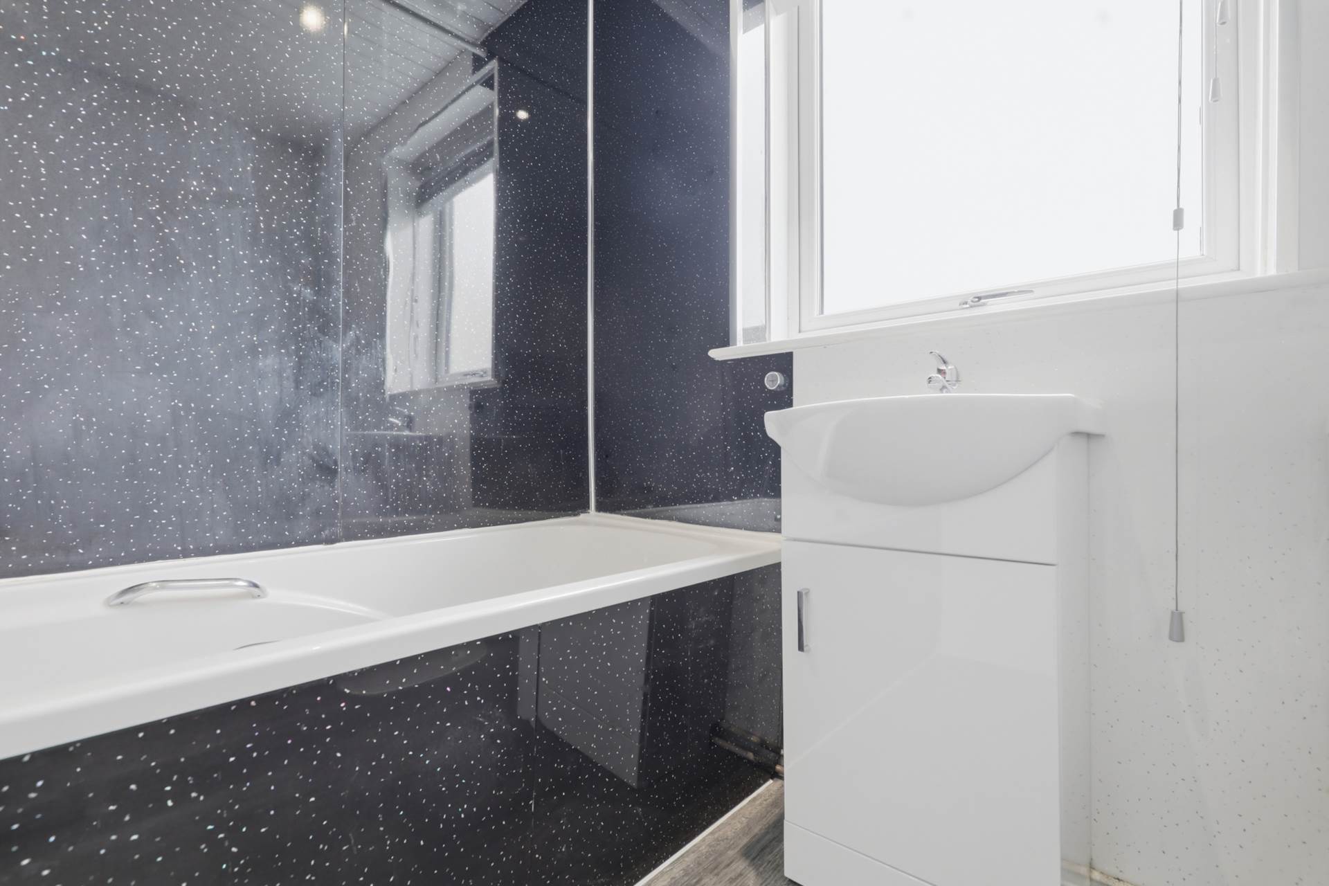 Dunchurch Road, Ralston, PA1 3EX, Image 9