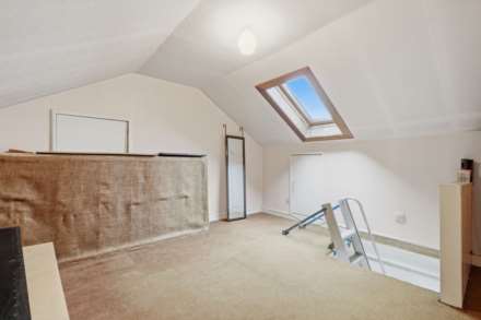Dunchurch Road, Ralston, PA1 3EX, Image 12