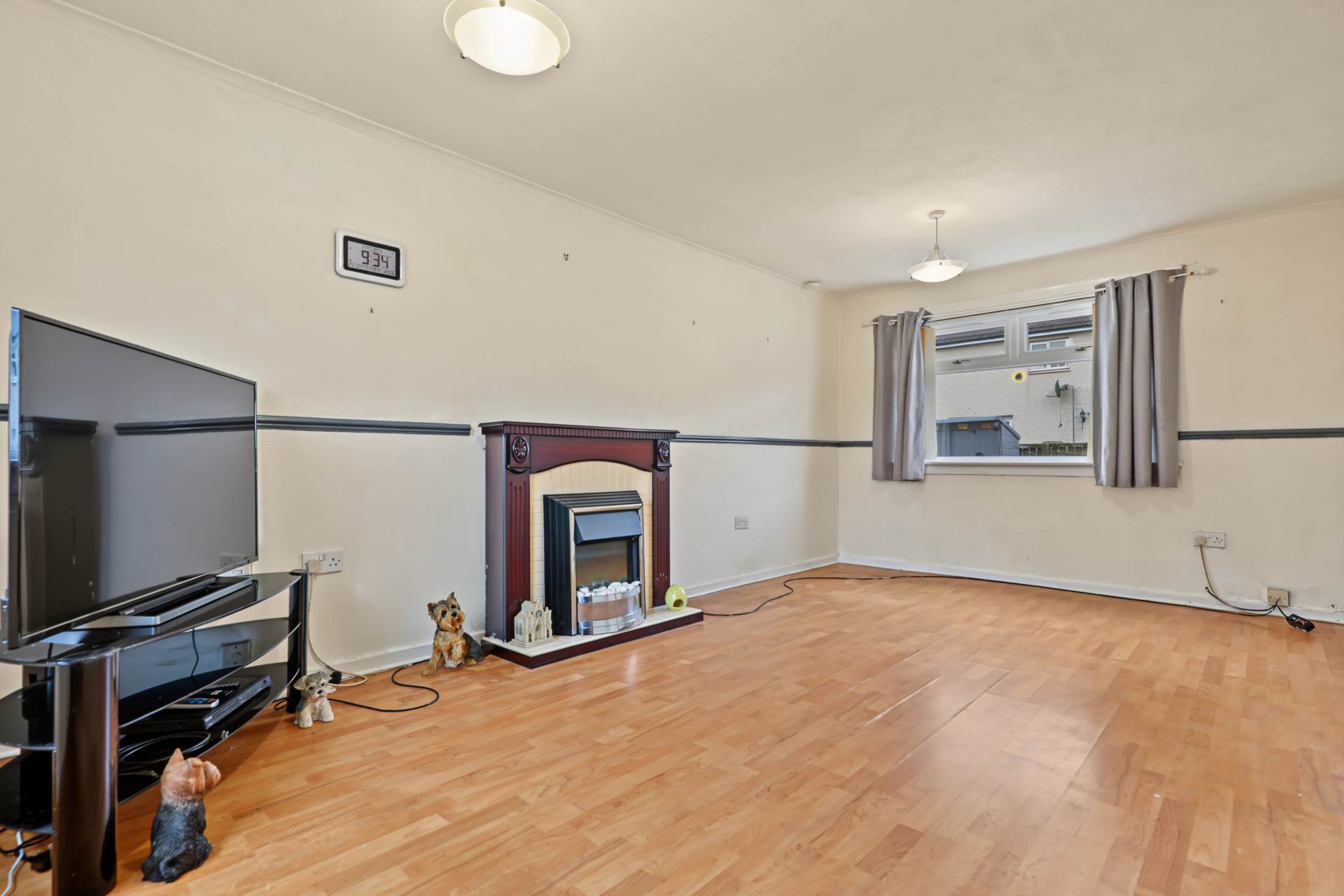 Howden Drive, Linwood, PA3 3LA, Image 2