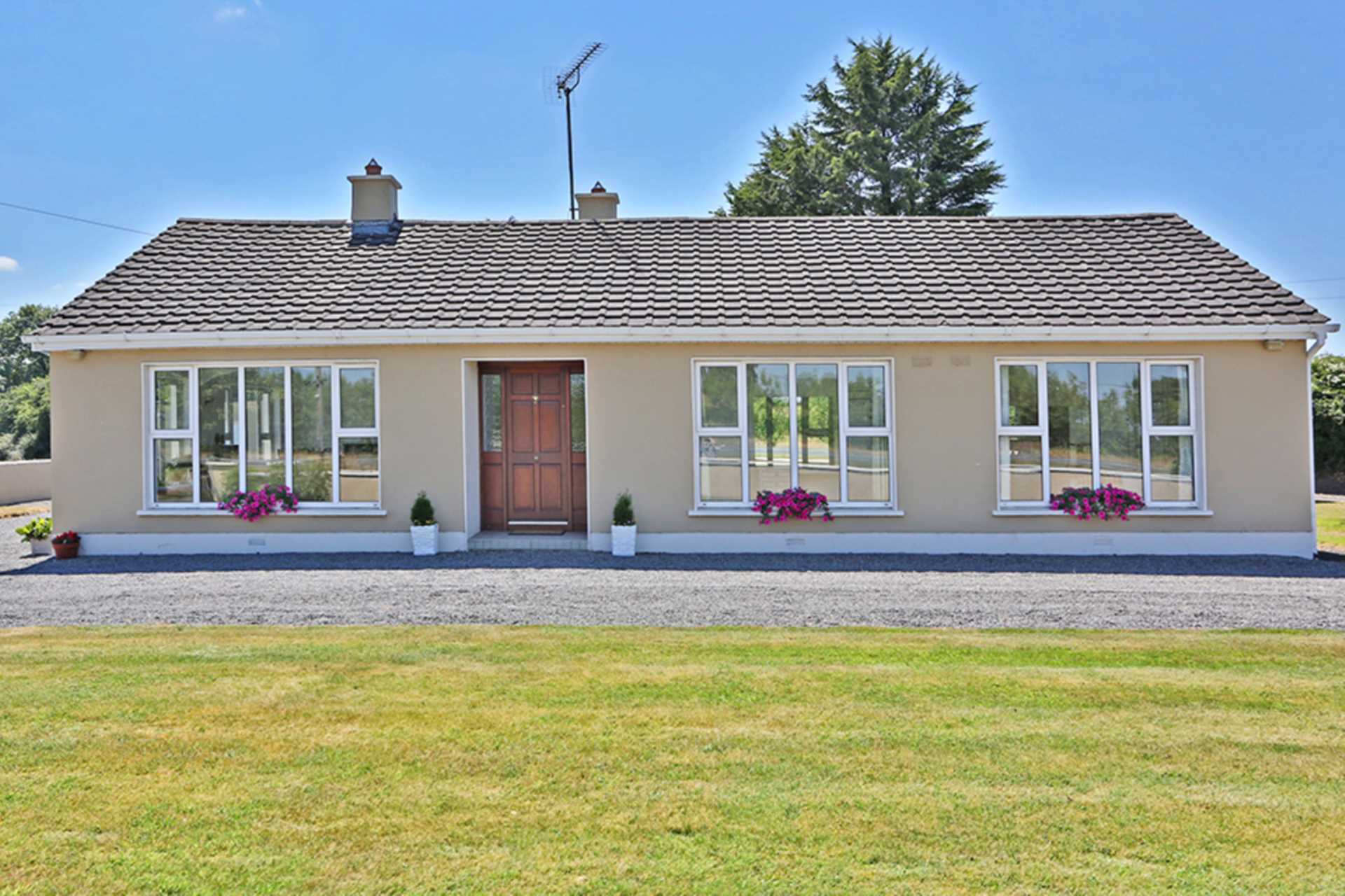 `Emoclew`, Moyvalley, Broadford, Co. Kildare