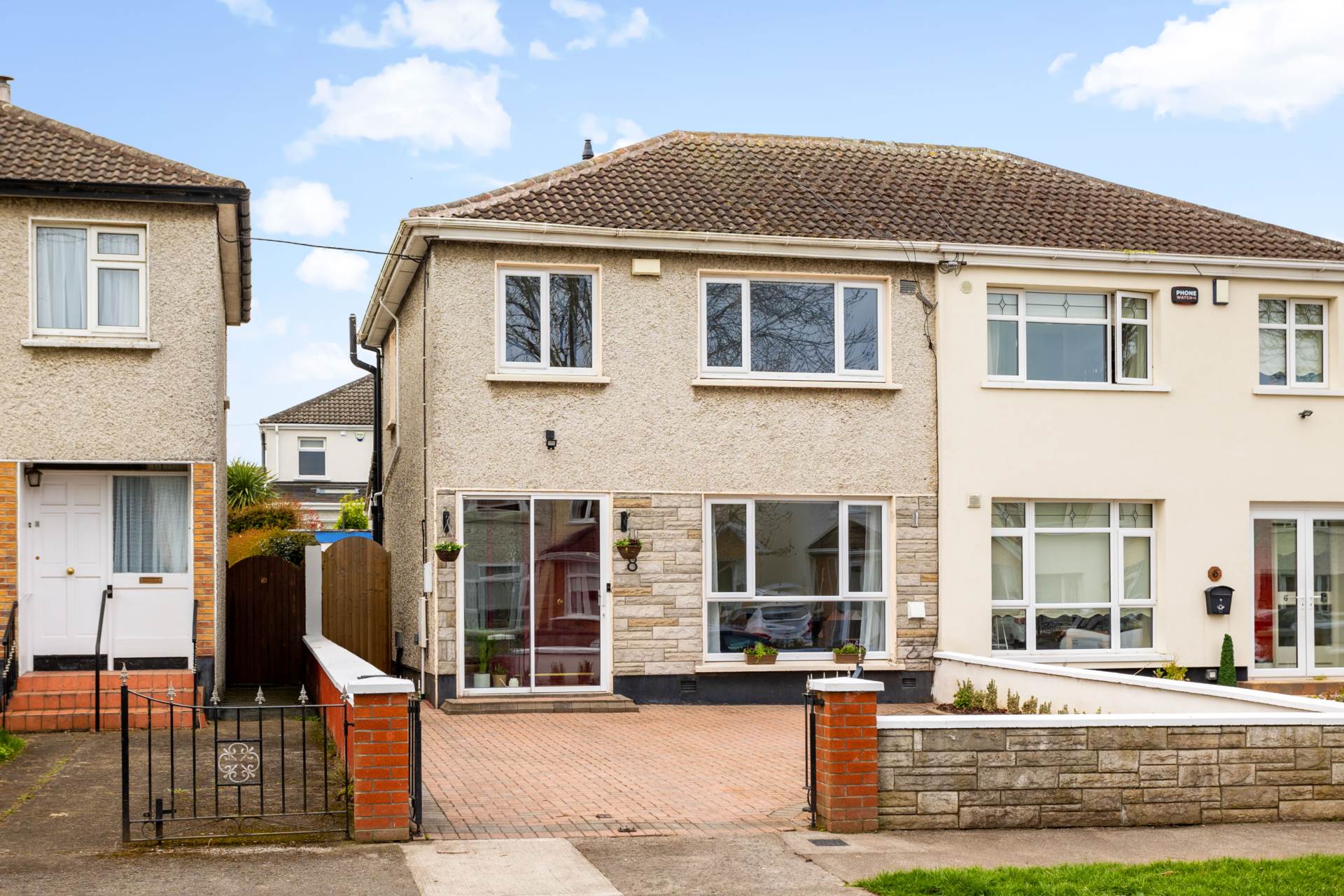 8 Hillcrest Heights, Lucan, Co. Dublin. K78 P4V2