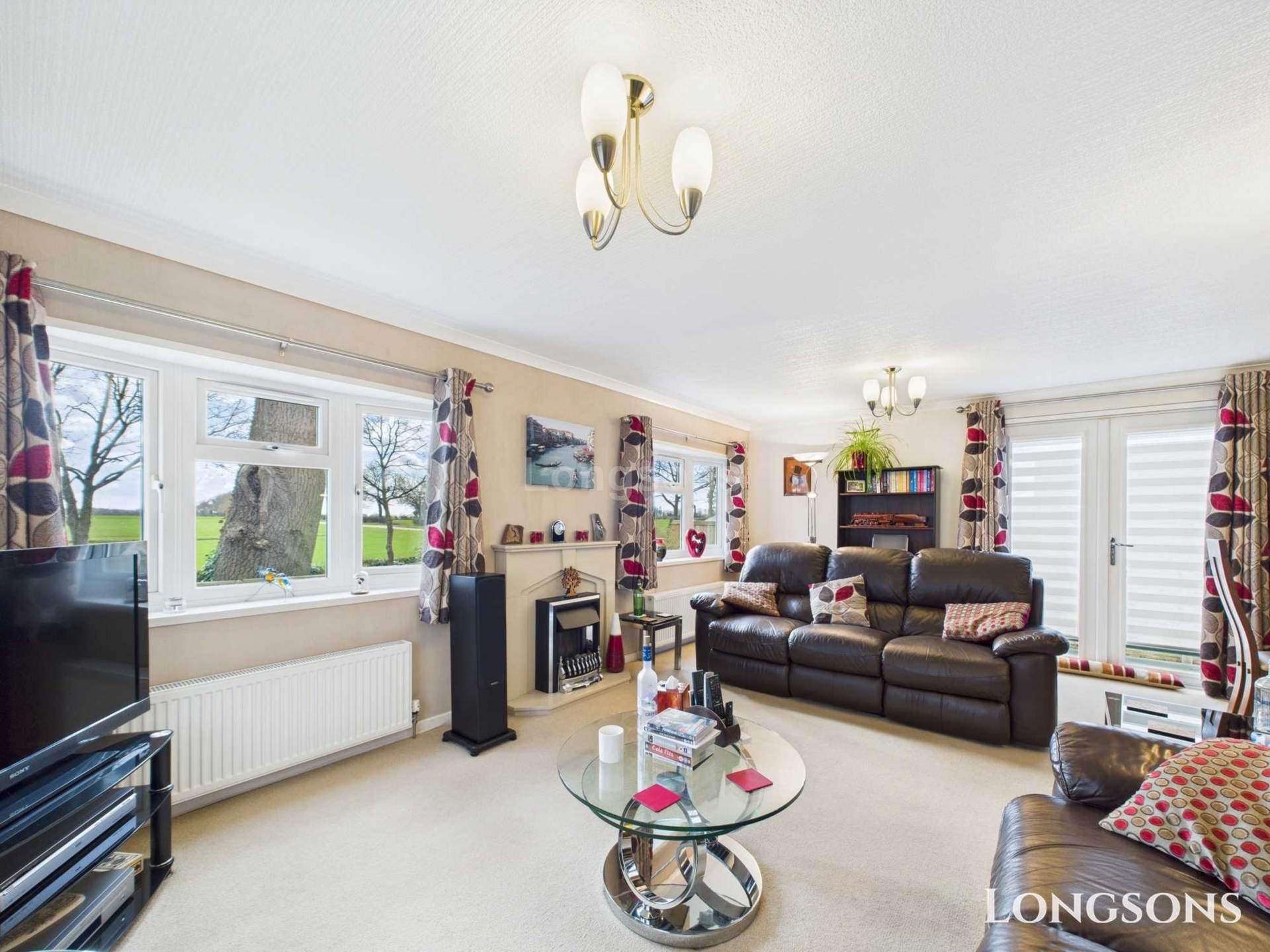 Low Meadow Park, Griston, Image 6
