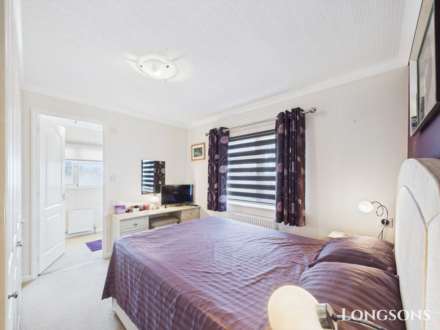 Low Meadow Park, Griston, Image 8