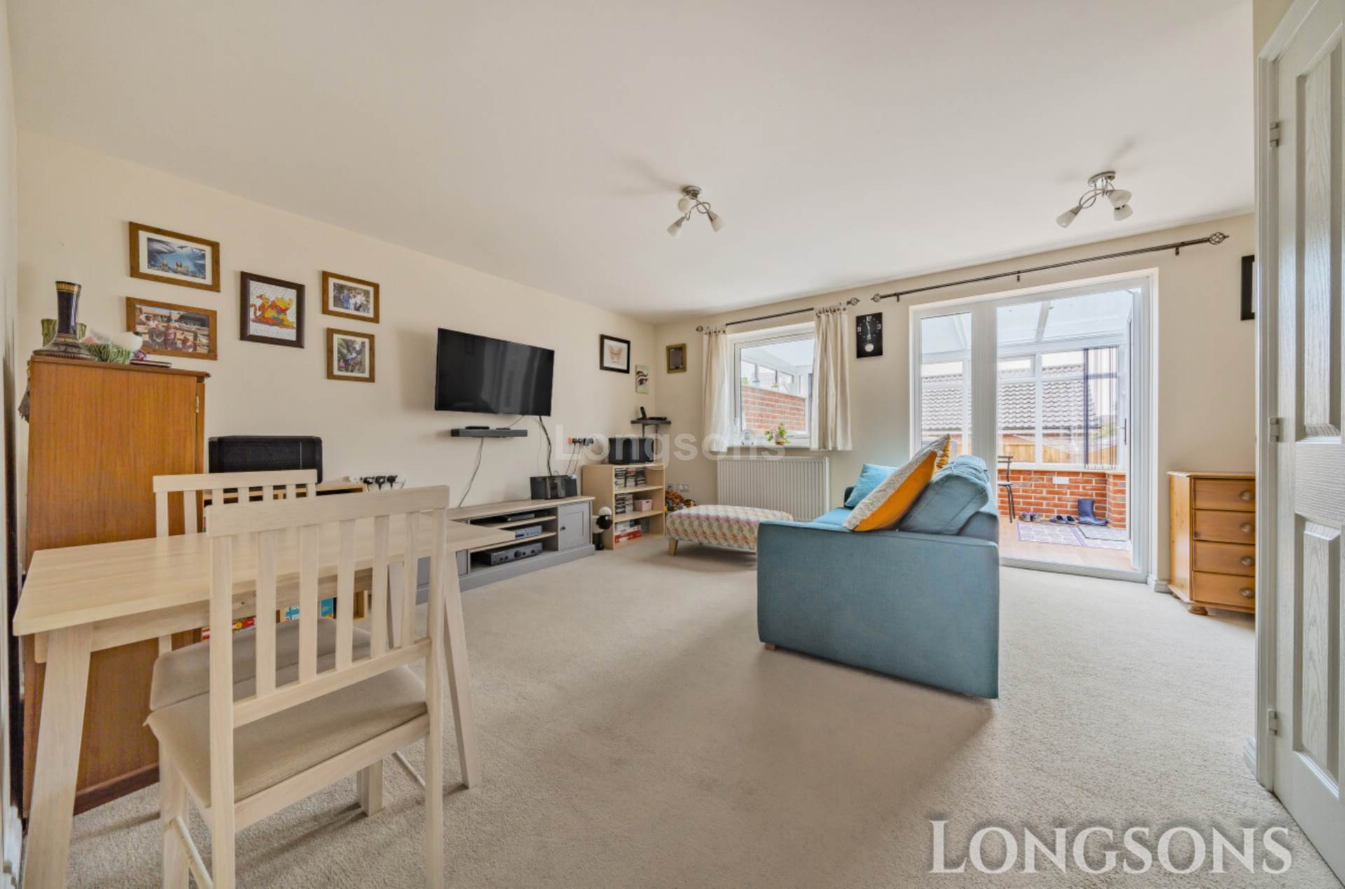Stirling Road, Carbrooke, Image 2