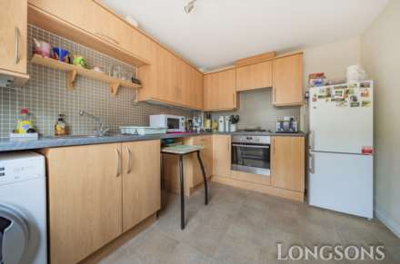 Stirling Road, Carbrooke, Image 6