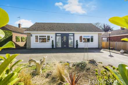 Church Street, Bradenham, Image 15