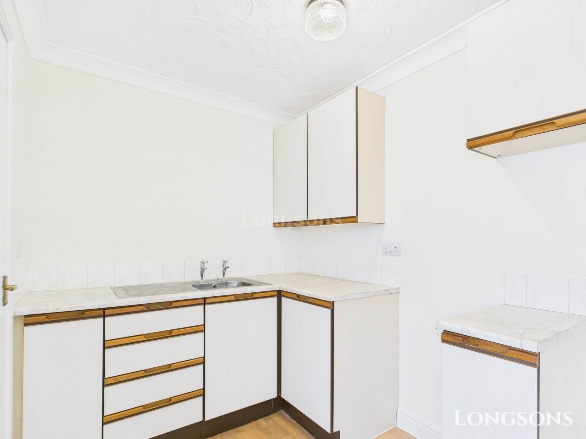 Hollywell Gardens, Swaffham, Image 4