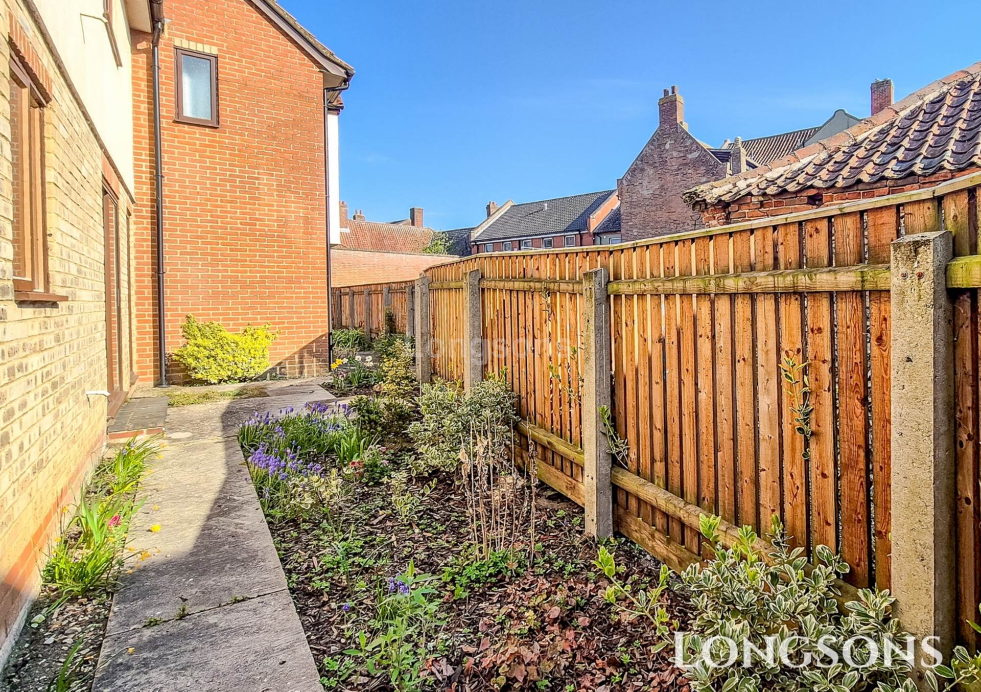 Hollywell Gardens, Swaffham, Image 8