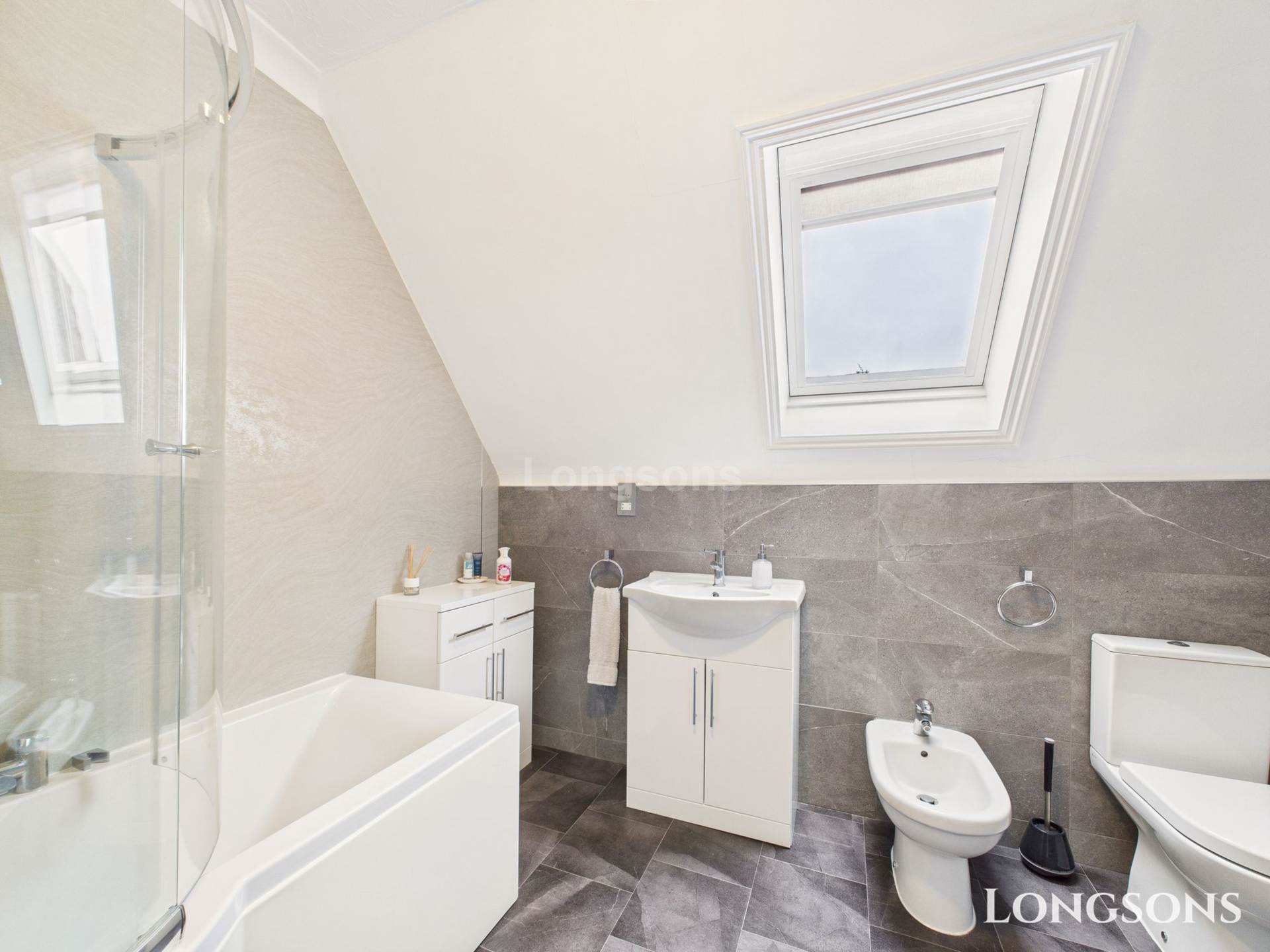 Willow Corner, Carbrooke, Image 15