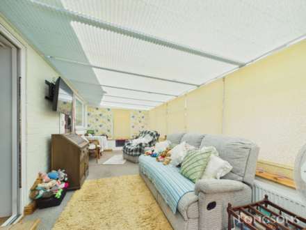 Vicarage Walk, Watton, Image 10