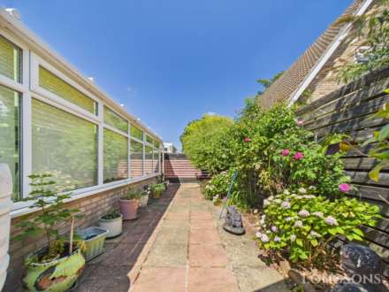 Vicarage Walk, Watton, Image 13