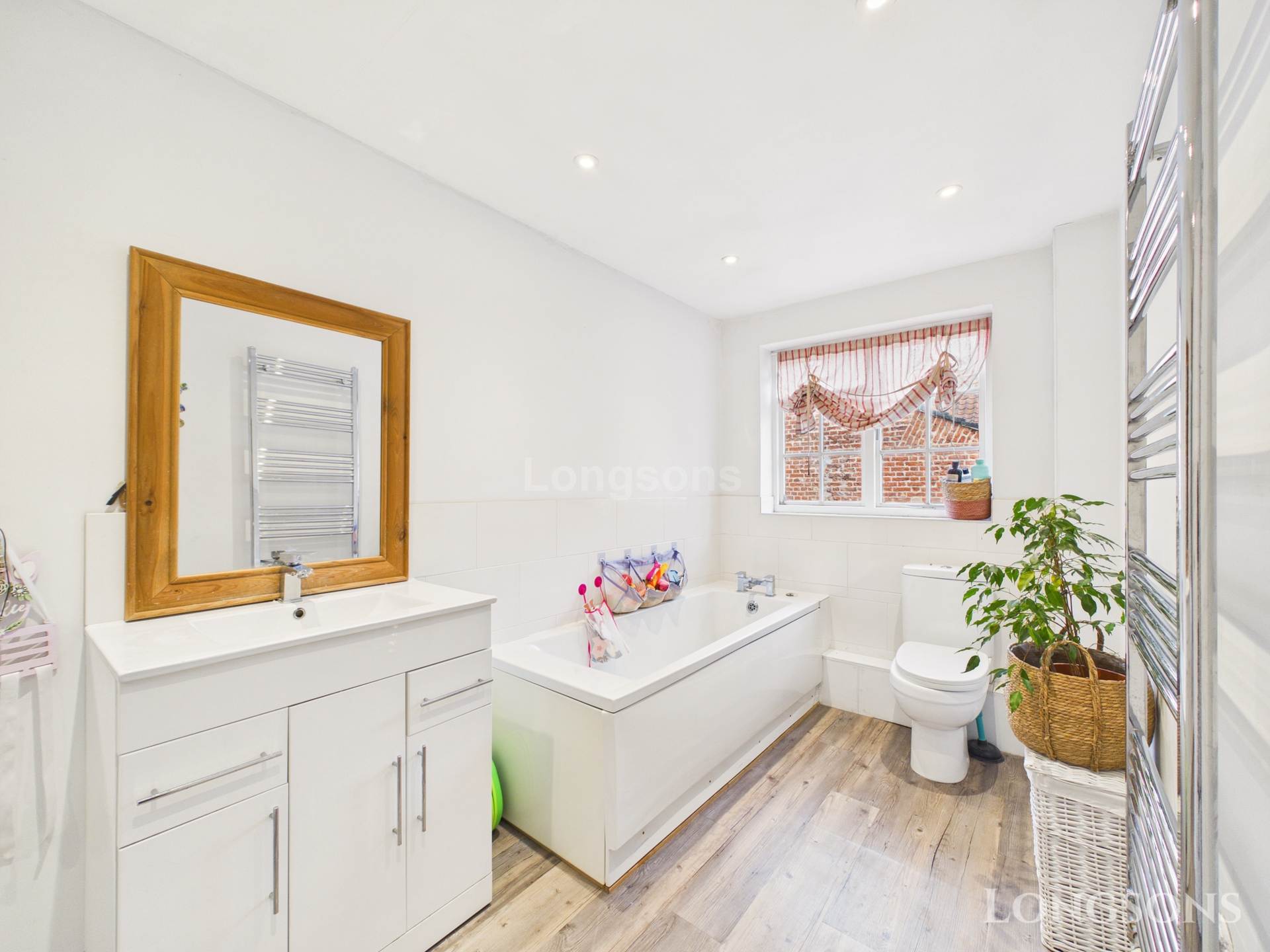 The Fairlands, Hingham, Image 20