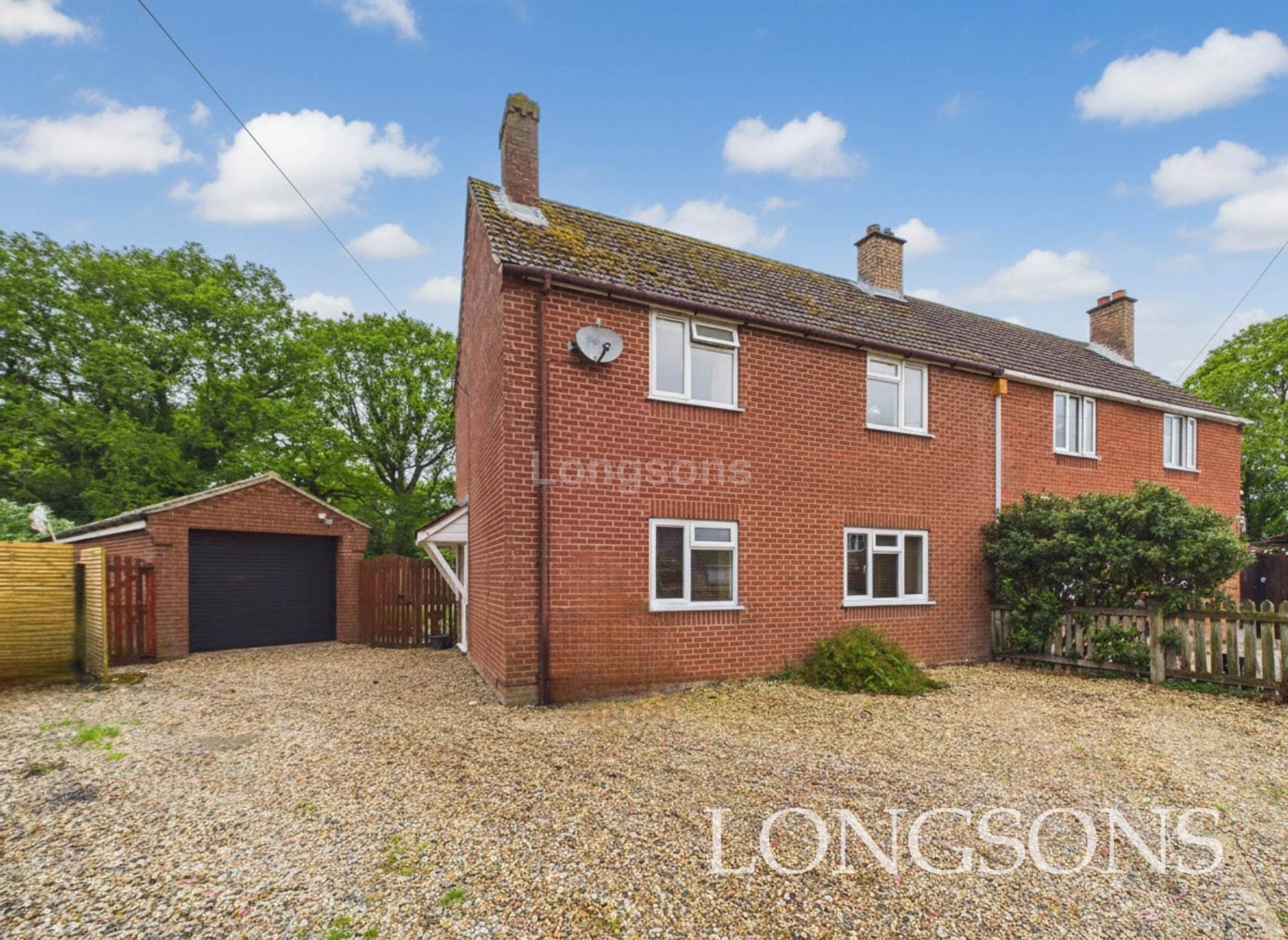 Airey Houses, Tottington Road, Thompson, Image 1