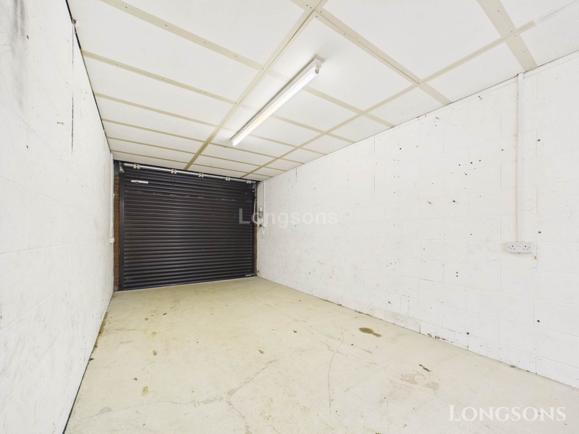Tottington Road, Thompson, Image 17