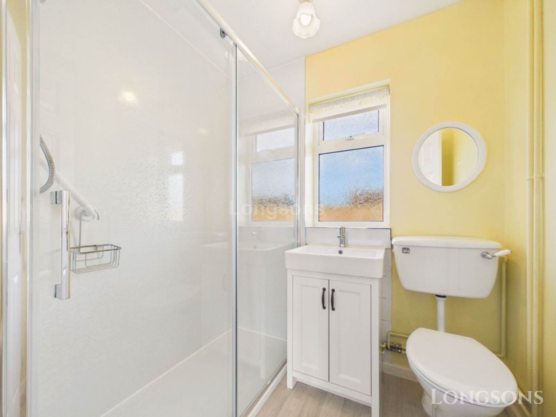 The Oval, Saham Toney, Image 7