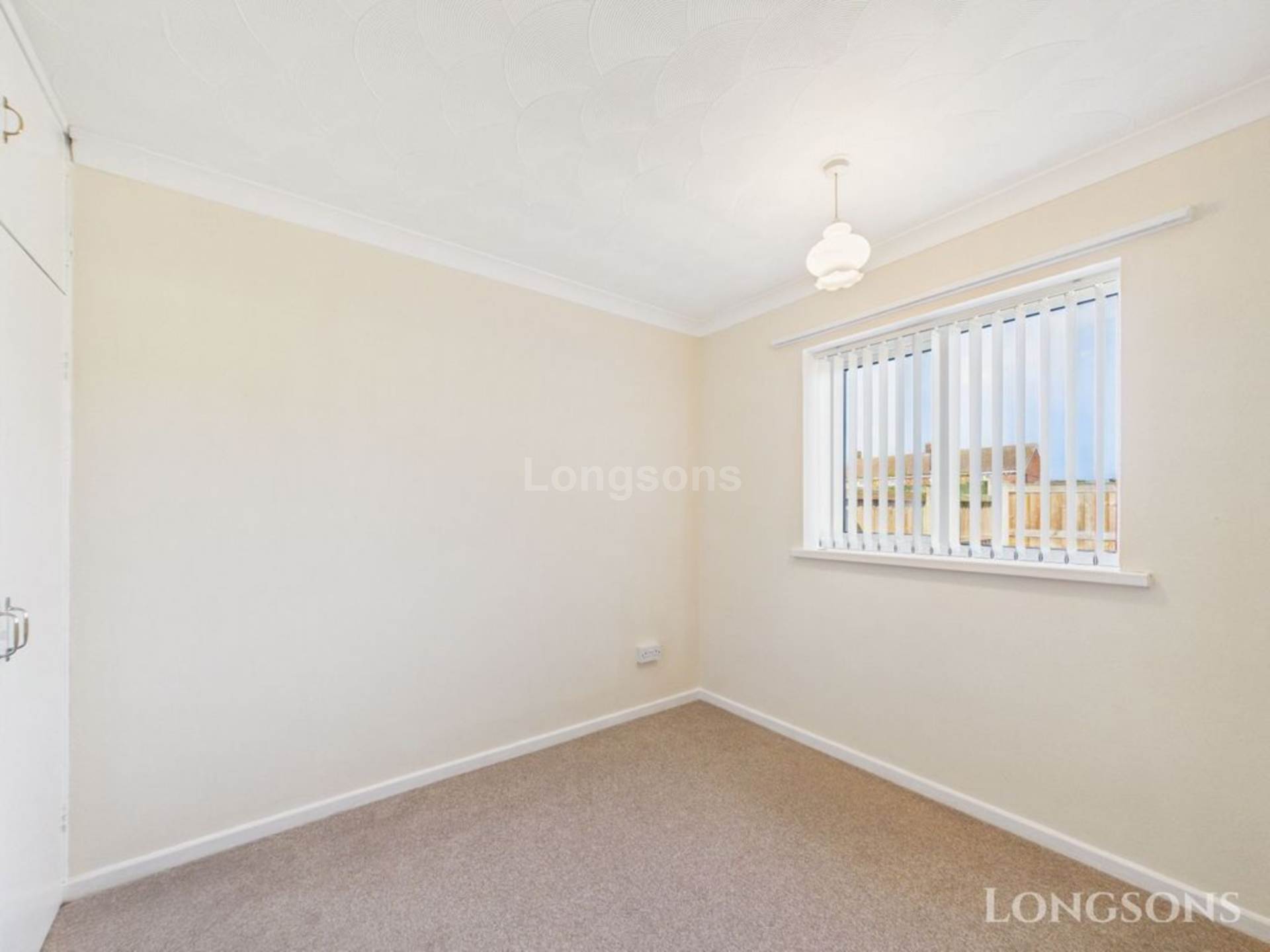 The Oval, Saham Toney, Image 8