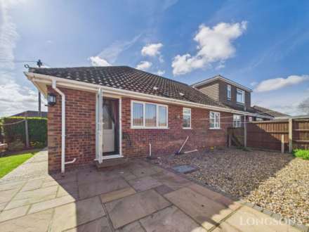 The Oval, Saham Toney, Image 9